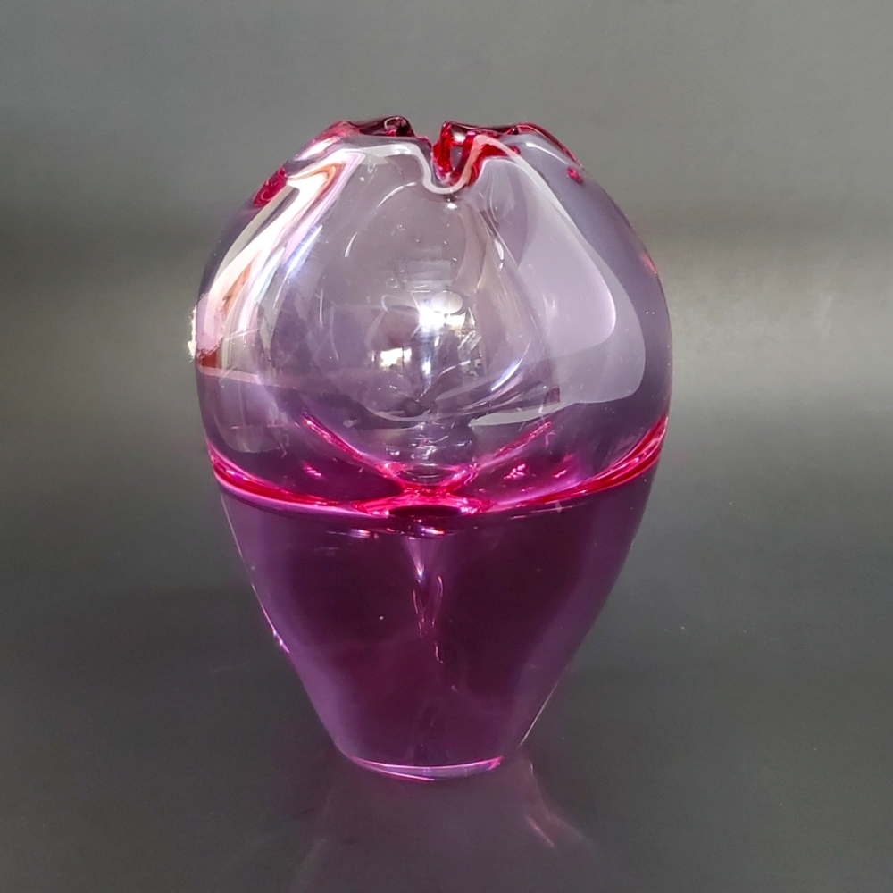 Bohemian Zelezny Brod Eisenbrod (ZBS) Neodymium Vase